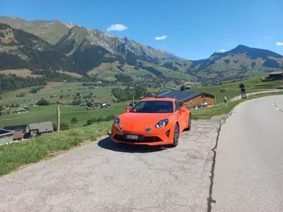 Alpine A110 1.8 Turbo Orange Corail — Édition héritière limitée, ultime de sa génération — exterior view