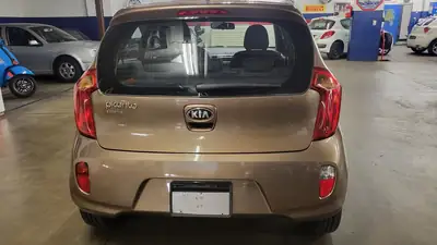 Kia Picanto 1.2 16V Trend — Citadine fiable, essence économique et accident-free — interior