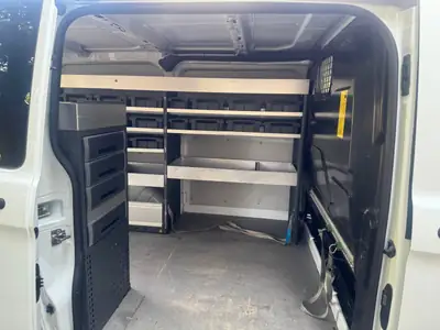 Ford Transit Custom 2.2 TDCi 100 — Utilitaire fiable, entretien maîtrisé, 175 000 km — rear view