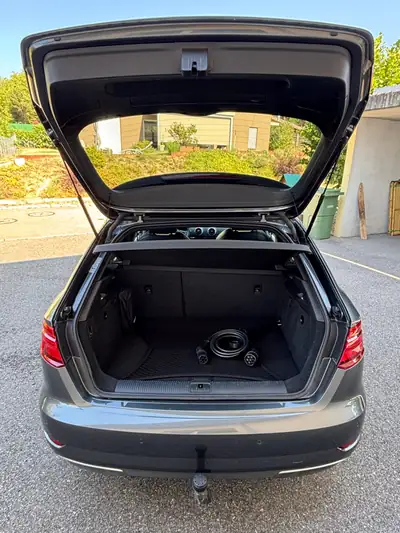 Audi A3 1.4 40 e-tron Sport S-Tronic — Hybride rechargeable performant, 140'000 km — rear view