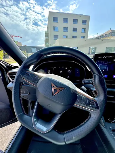 CUPRA Formentor 1.5 TSI — SUV coupé dynamique, 25 100 km seulement — Detail