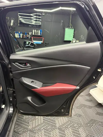 Mazda CX-3 2.0 Revolution AWD — SUV compact polyvalent, entretien récent et équipé — Miniature 14