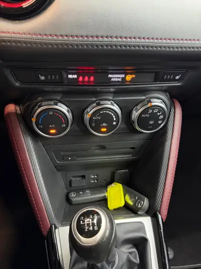 Mazda CX-3 2.0 Revolution AWD — SUV compact polyvalent, entretien récent et équipé — Miniature 19