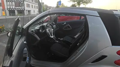 Smart ForTwo 1000 84 Greystyle Edition — Cabriolet compact, économique et sans sinistre — interior