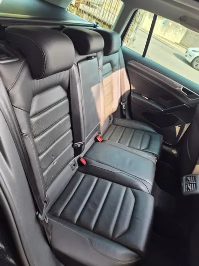 VW Golf Variant Alltrack 2.0 — SUV Familial Robuste, 200 000 km, Diesel Automatique — Thumbnail 9
