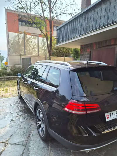 VW Golf Variant Alltrack 2.0 — SUV Familial Robuste, 200 000 km, Diesel Automatique — Thumbnail 14