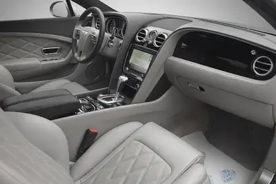 Bentley Continental GT 4.0 V8 — Coupé britannique prestige, 102'900 km, impeccable — Miniature 11