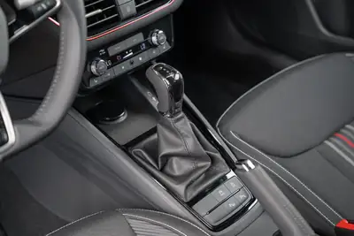 Skoda Scala 1.5 TSI Monte Carlo — Berline dynamique, quasi-neuve et bien équipée — Miniature 20