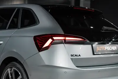 Skoda Scala 1.5 TSI Monte Carlo — Berline dynamique, quasi-neuve et bien équipée — Miniature 25