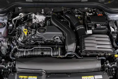 Skoda Scala 1.5 TSI Monte Carlo — Berline compacte neuve avec toit panoramique et technologie sans fil — Miniatur 23