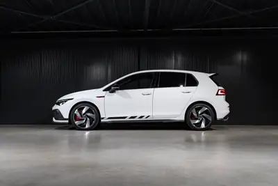 VW Golf 2.0 TSI GTI Clubsport DSG — Performance 301 ch, boîte auto, seulement 20'750 km — arrière