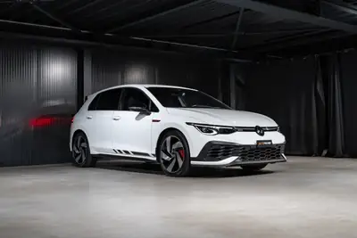 VW Golf 2.0 TSI GTI Clubsport DSG — Performance 301 ch, boîte auto, seulement 20'750 km — détail