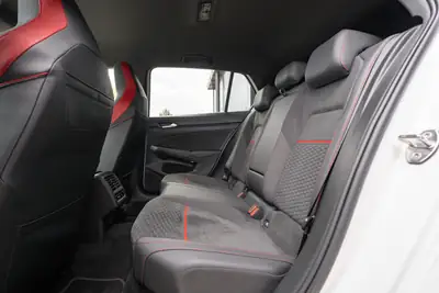 VW Golf 2.0 TSI GTI Clubsport DSG — Performance 301 ch, boîte auto, seulement 20'750 km — Miniature 18