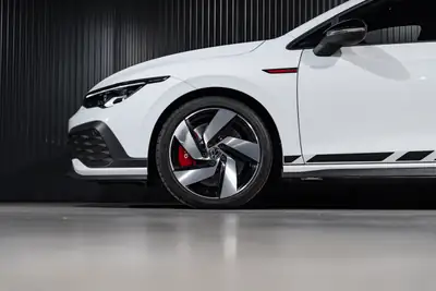 VW Golf 2.0 TSI GTI Clubsport DSG — Performance 301 ch, boîte auto, seulement 20'750 km — Miniature 27