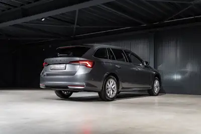 Skoda Octavia Combi 1.5 TSI mHEV — Hybride léger, spacieux et économe, quasi neuf — Miniature 8