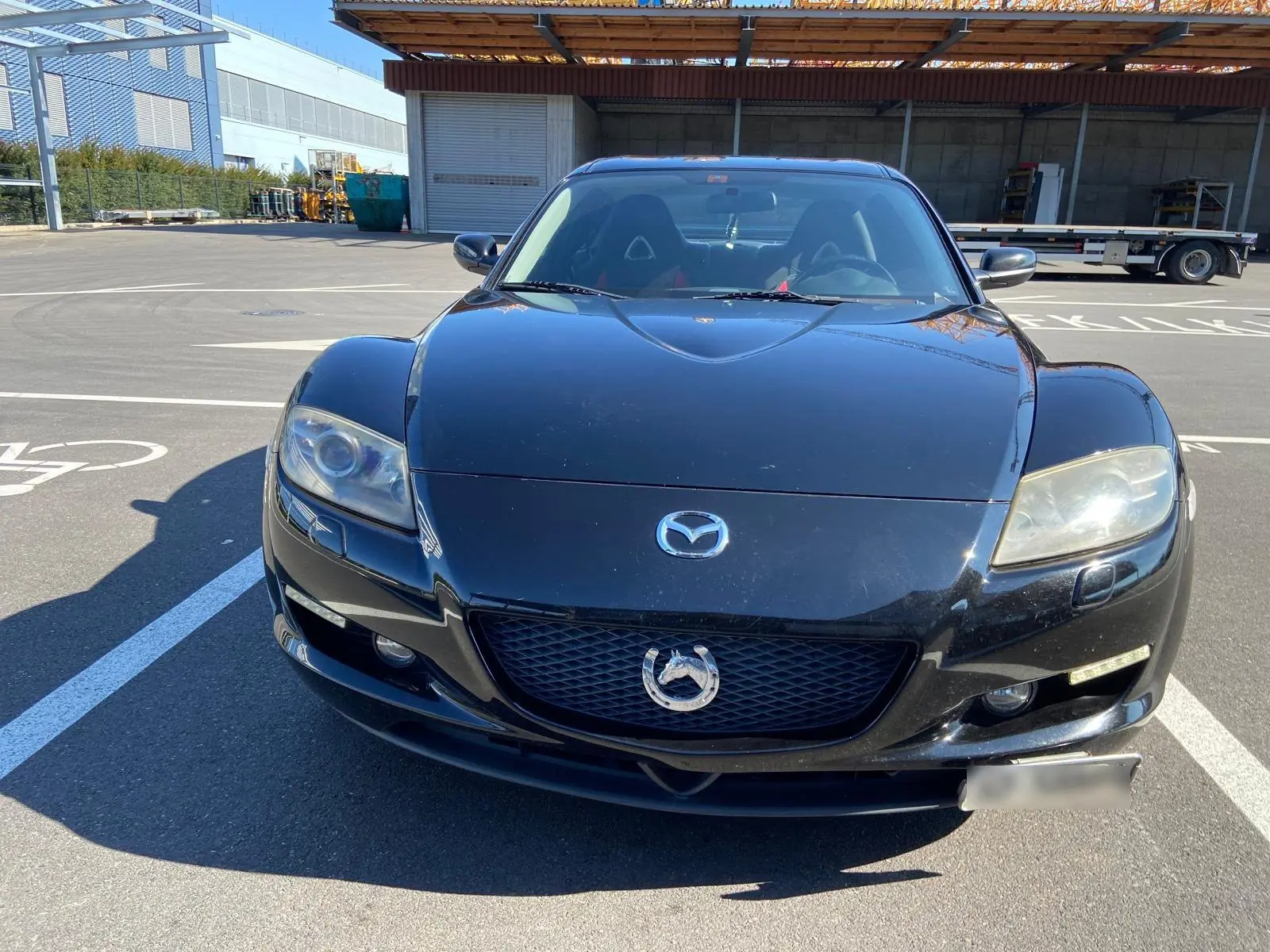 Mazda RX-8 2.6 Revolution 231 — Coupé sportif emblématique, moteur rotatif unique