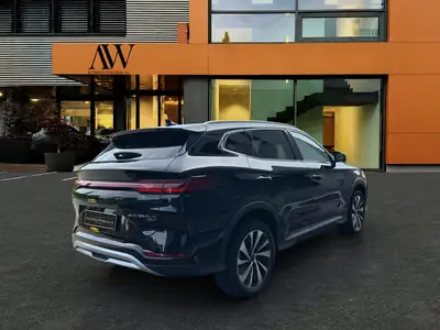BYD Seal U DM-i Design AWD — SUV coupé hybride rechargeable, 100 km seulement — détail