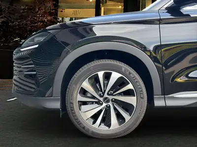 BYD Seal U DM-i Design AWD — SUV coupé hybride rechargeable, 100 km seulement — Miniature 8