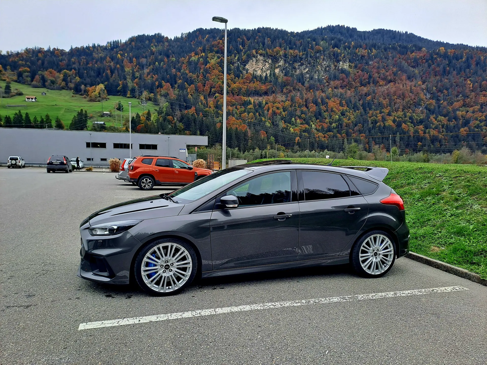 Ford Focus 2.3 EcoBoost RS — 350 ch, performance et sportivité garanties — Außenansicht