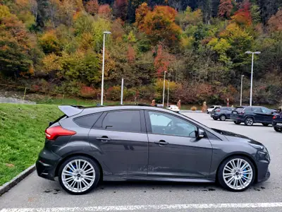 Ford Focus 2.3 EcoBoost RS — 350 ch, performance et sportivité garanties — Detail