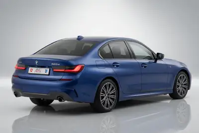 BMW 320d xDrive 48V M Sport — Diesel hybride mild, prestige et efficacité — tableau de bord