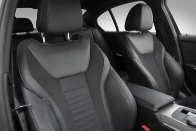 BMW 320d xDrive 48V M Sport — Diesel hybride mild, prestige et efficacité — Miniature 13