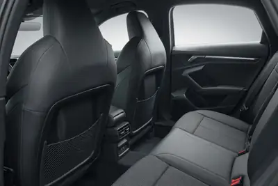 Audi S3 Limousine 2.0 TFSI Quattro — Berline sportive 311 ch, 43 000 km seulement — Miniature 9