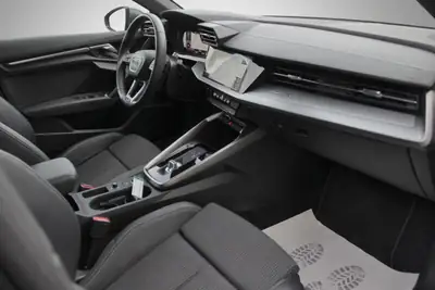 Audi S3 Limousine 2.0 TFSI Quattro — Berline sportive 311 ch, 43 000 km seulement — Miniature 12