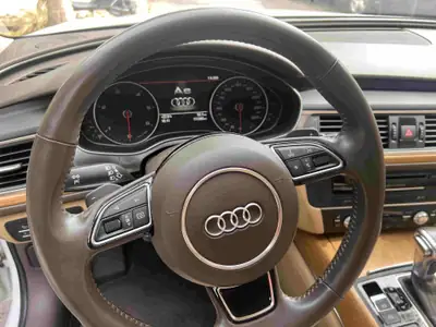 Audi A6 Avant 3.0 V6 TDI 313 quattro — Break premium 4x4, équipements haut de gamme — tableau de bord