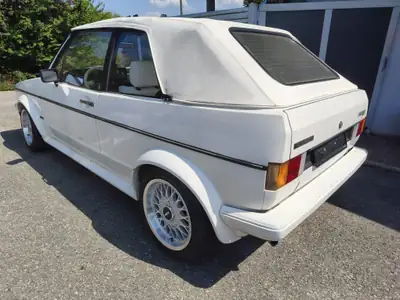 VW Golf Cabriolet Mk1 1982 — Un classique découvrable, authentique et bien conservé — fianco