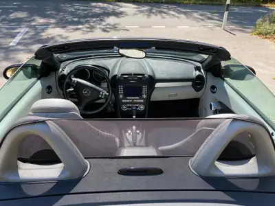 Mercedes-Benz SLK 280 V6 — Roadster élégant, moteur 231 ch et finition premium — Seitenansicht