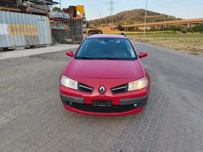 Renault Megane Break 1.6 16V — Familiale spacieuse, fraîchement révisée — exterior view