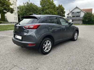 Mazda CX-3 2.0 SKYACTIV-G — Compact SUV fiable, moteur économe et fraîchement révisé — tableau de bord