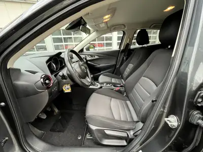 Mazda CX-3 2.0 SKYACTIV-G — Compact SUV fiable, moteur économe et fraîchement révisé — Miniature 8