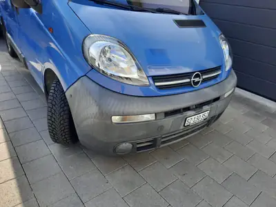 Opel Vivaro 2.5 CD TI — Monospace 9 places, diesel fiable, faible kilométrage — rear view