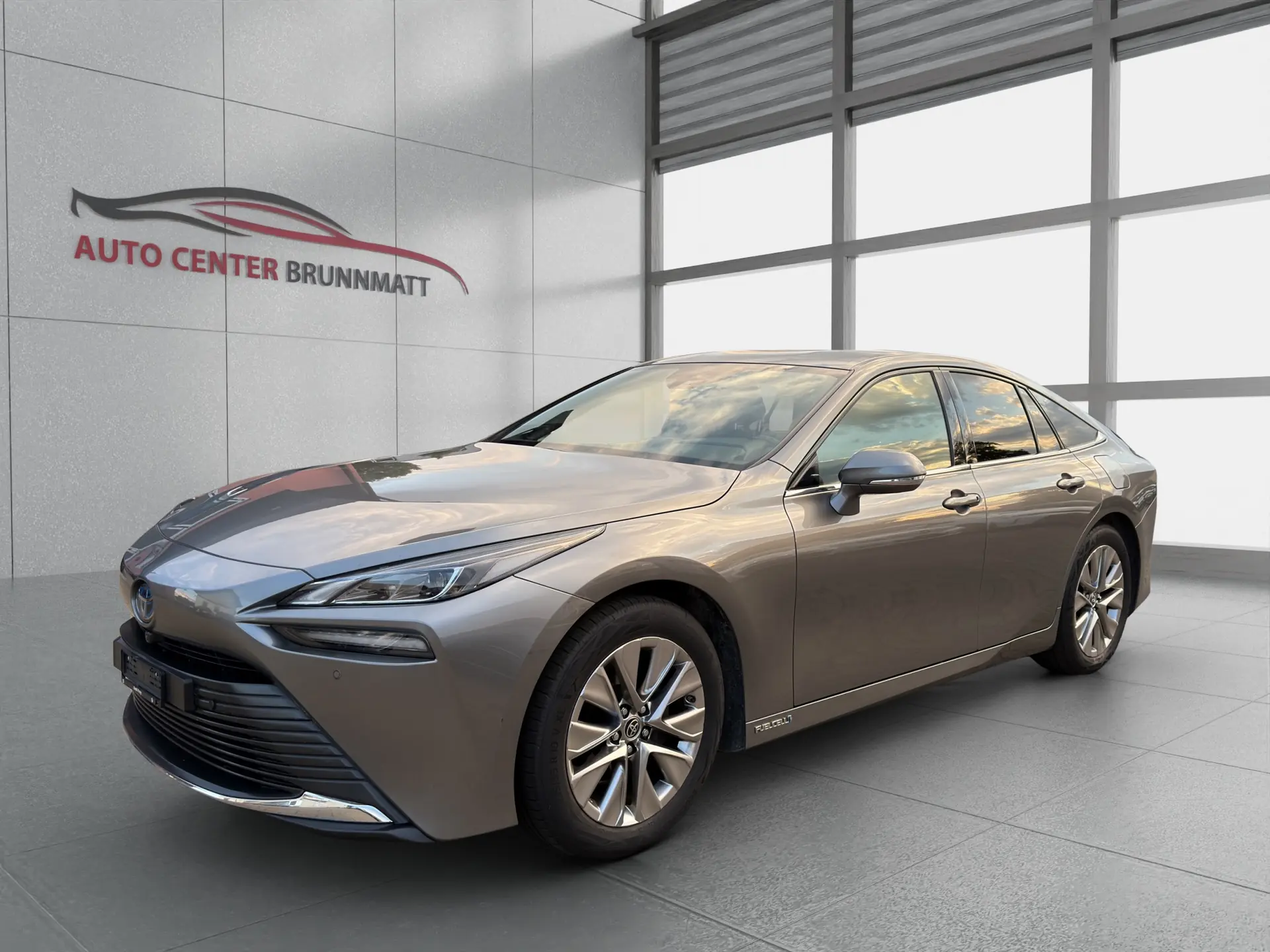 Toyota Mirai Fuel Cell Business 2023 — Technologie hydrogène, consommation ultra-faible
