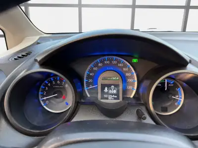 Honda Jazz 1.3i Hybrid Elegance — Citadine écologique et économique, 100 000 km — Miniature 11