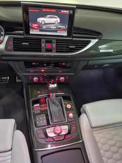 Audi RS6 Avant 4.0 V8 TFSI — Break sportif 560 ch, faible kilométrage — detail