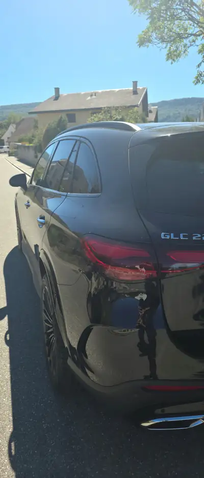 Mercedes-Benz GLC 220 d AMG Line 4Matic — SUV diesel hybride, 60 000 km, sans sinistre — Thumbnail 15