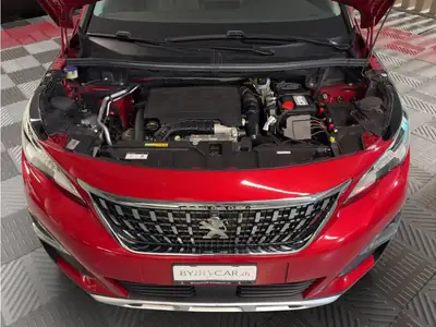 Peugeot 3008 1.2 PureTech Allure EAT — SUV compact dynamique, transmission fluide — Miniatur 11