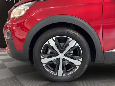 Peugeot 3008 1.2 PureTech Allure EAT — SUV compact dynamique, transmission fluide — Miniatur 12