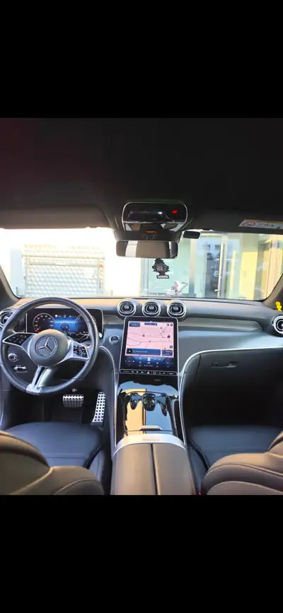 Mercedes-Benz GLC 300 e Avantgarde 4MATIC — SUV hybride rechargeable, 29 000 km seulement — detail