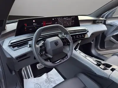 Peugeot 5008 145 Hybrid e-DCS6 GT — SUV 7 places écologique et spacieux — Miniature 10
