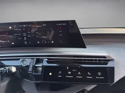 Peugeot 5008 145 Hybrid e-DCS6 GT — SUV 7 places écologique et spacieux — Miniature 16