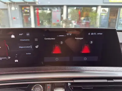 Peugeot 5008 145 Hybrid e-DCS6 GT — SUV 7 places écologique et spacieux — Miniature 34
