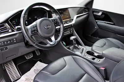 Kia Niro 1.6 GDi Hybrid Style — SUV écologique avec transmission DCT et faible kilométrage — Miniature 9