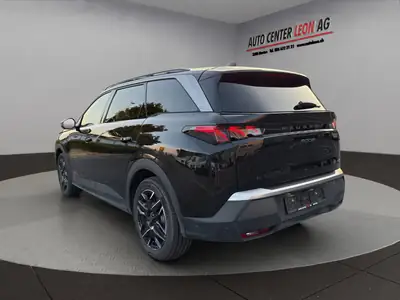 Peugeot 5008 145 Hybrid e-DCS6 GT — SUV 7 places écologique et spacieux — intérieur