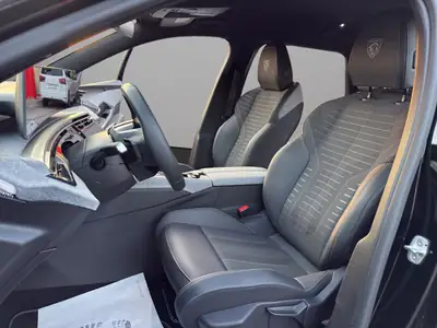 Peugeot 5008 145 Hybrid e-DCS6 GT — SUV 7 places écologique et spacieux — Miniature 9