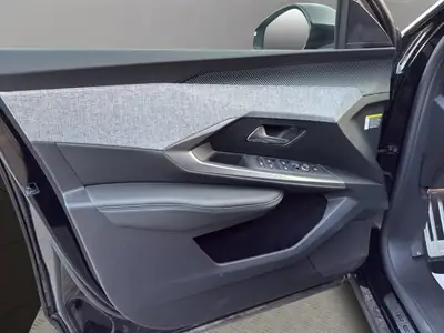 Peugeot 5008 145 Hybrid e-DCS6 GT — SUV 7 places écologique et spacieux — Miniature 12