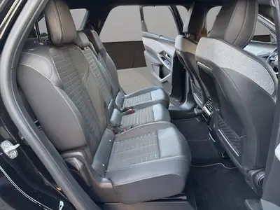Peugeot 5008 145 Hybrid e-DCS6 GT — SUV 7 places écologique et spacieux — Miniature 18